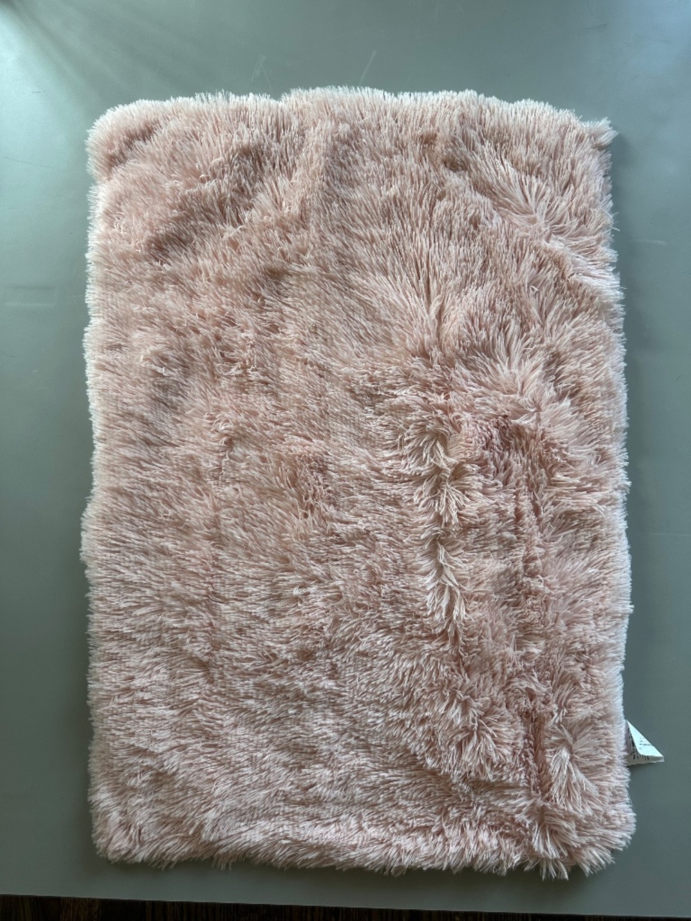 BEST FRIENDS BY SHERI Pink Calming Pet Throw Blanket in Shag Fur